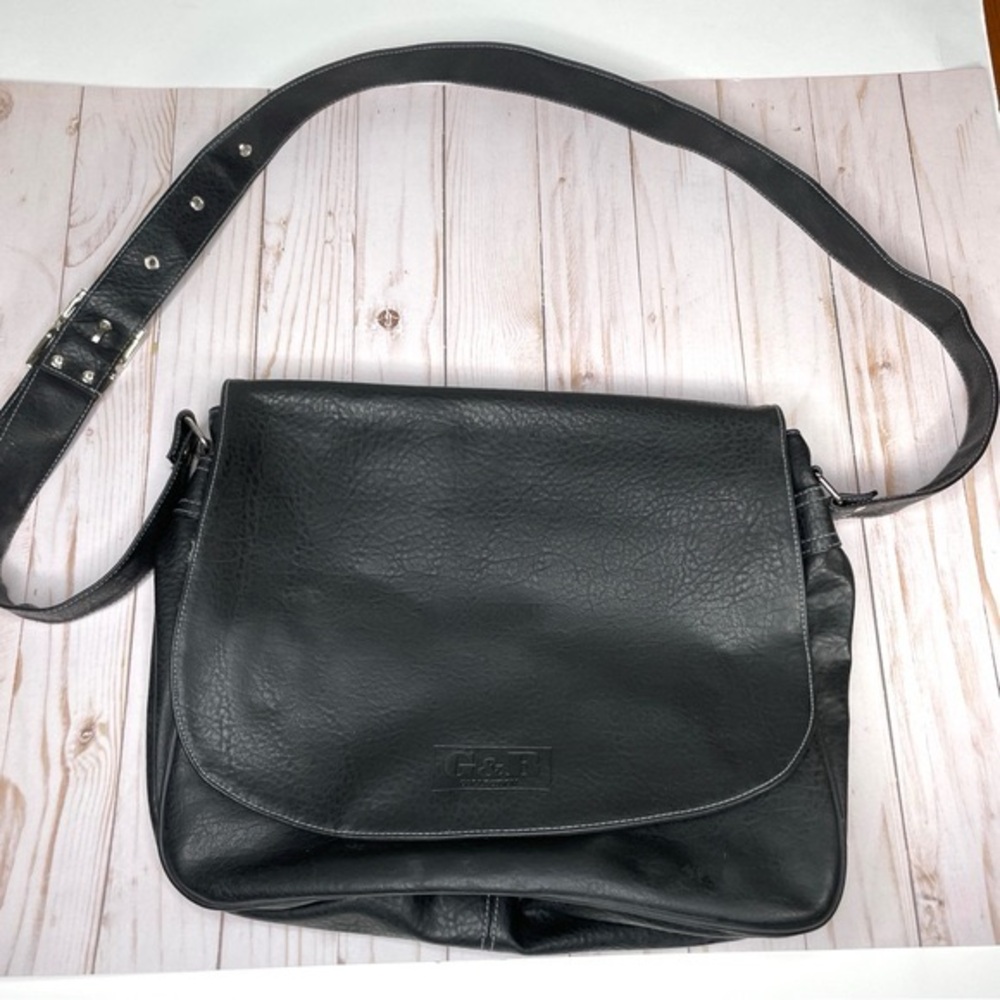 GB Collection Black Cross Body Messenger Bag